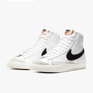 nike blazer mid ‘77 SIZE WOMENS 6.5